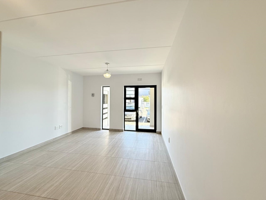 2 Bedroom Property for Sale in Parklands North Western Cape